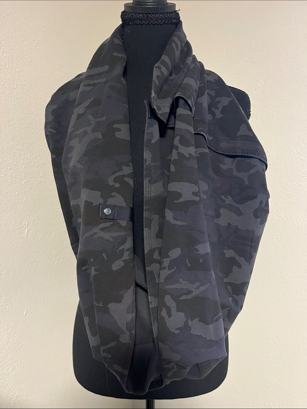 Lululemon Vinyasa Scarf-Blue/Black/Camo Scarf